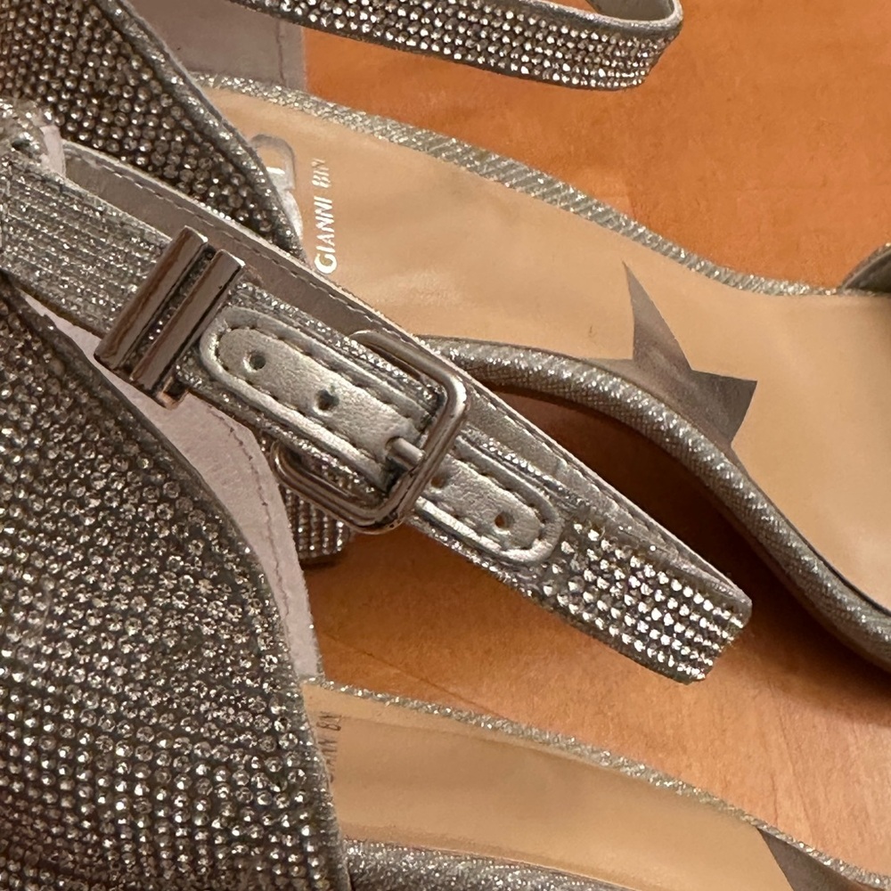 Elegant Silver Block Heel Sandals - Picture 10 of 12